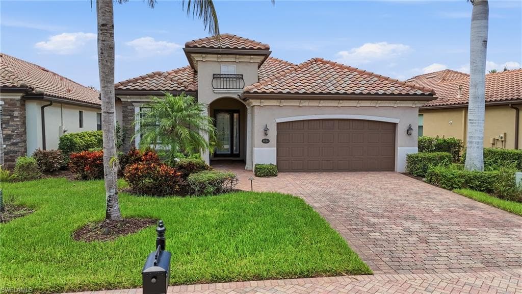 3054 Aviamar CIR photo 1 of 41