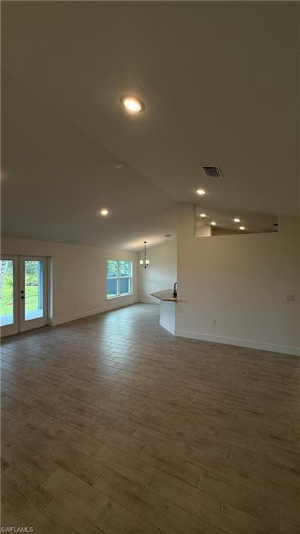 563 Windermere DR photo 18 of 20