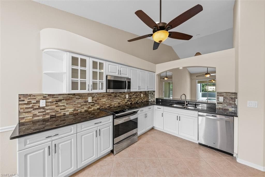 8471 Ibis Cove CIR M677 photo 7 of 28