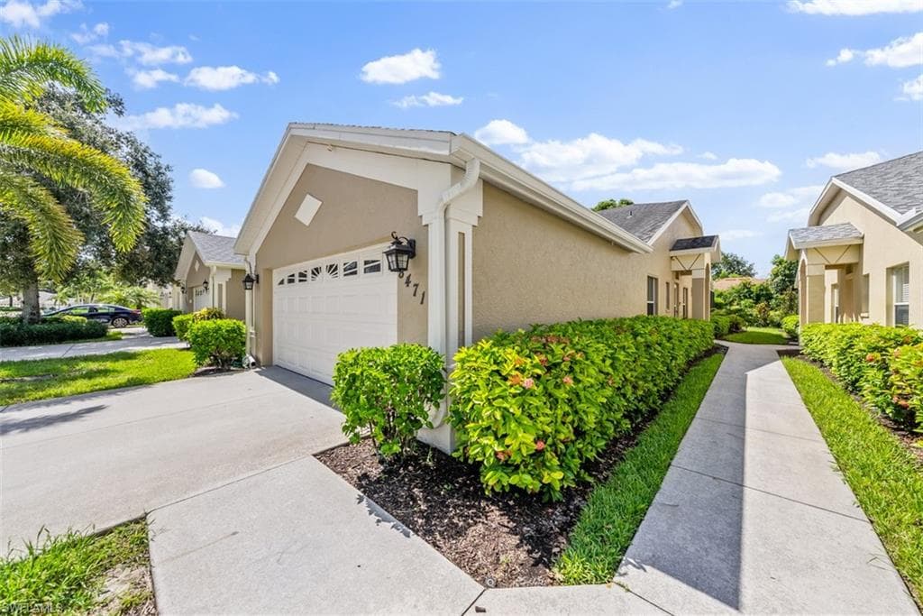 8471 Ibis Cove CIR M677 photo 3 of 28