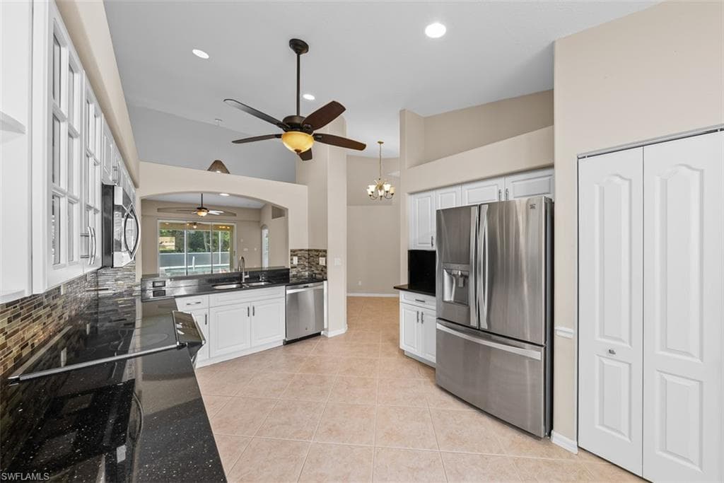8471 Ibis Cove CIR M677 photo 9 of 28