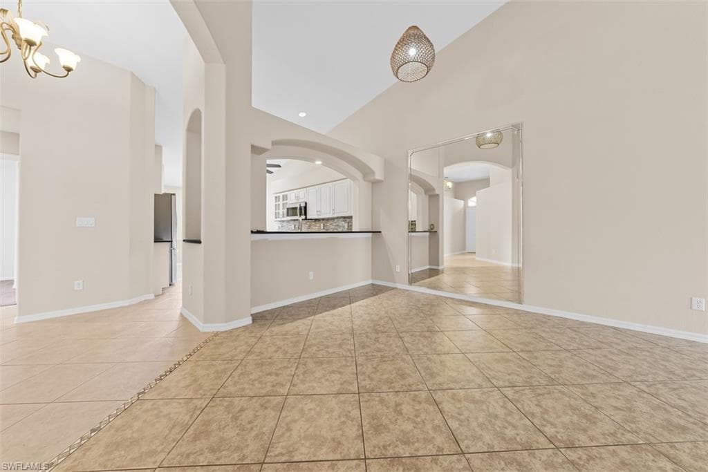 8471 Ibis Cove CIR M677 photo 15 of 28