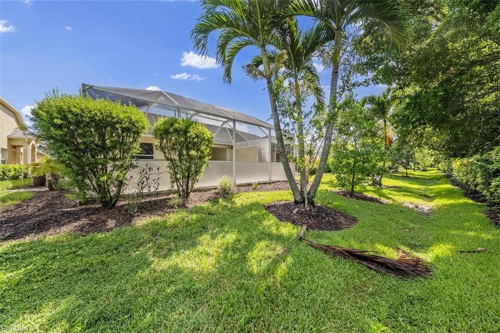 8471 Ibis Cove CIR M677 photo 4 of 28