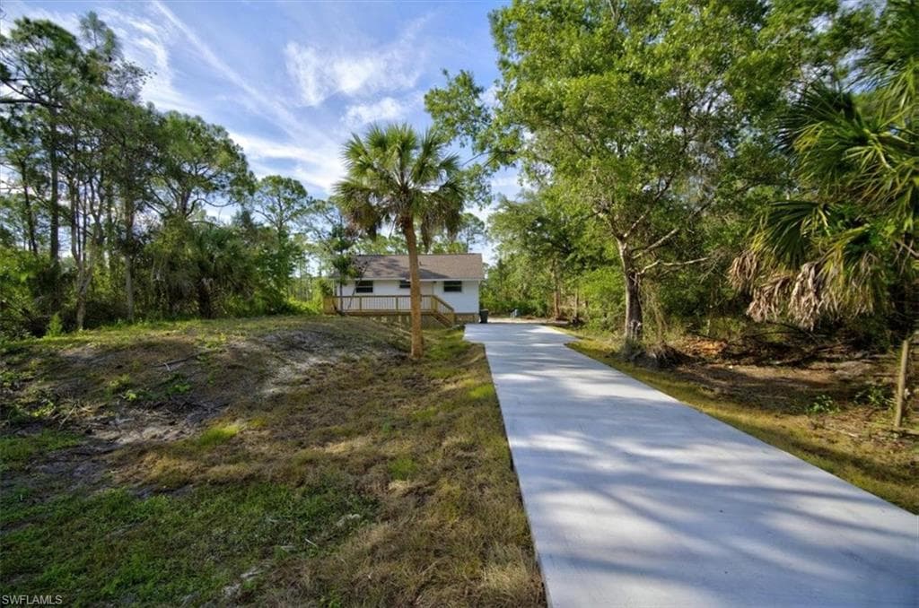 28060 Chrysalis DR photo 2 of 22