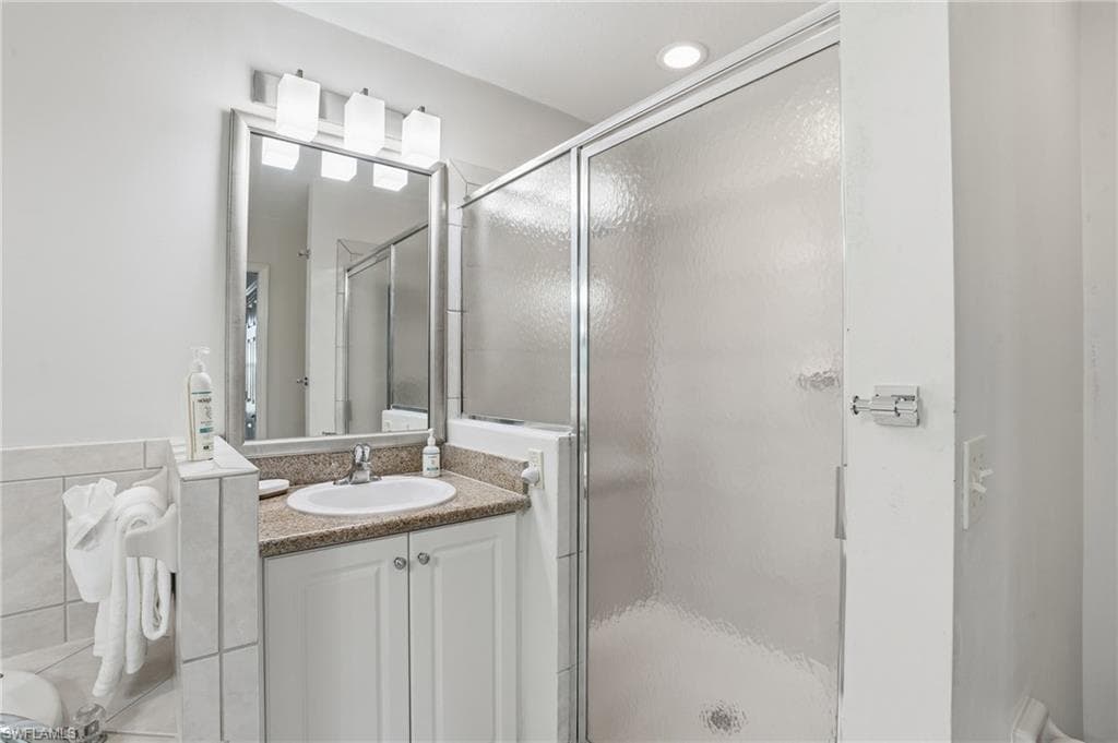 ENSUITE BATH