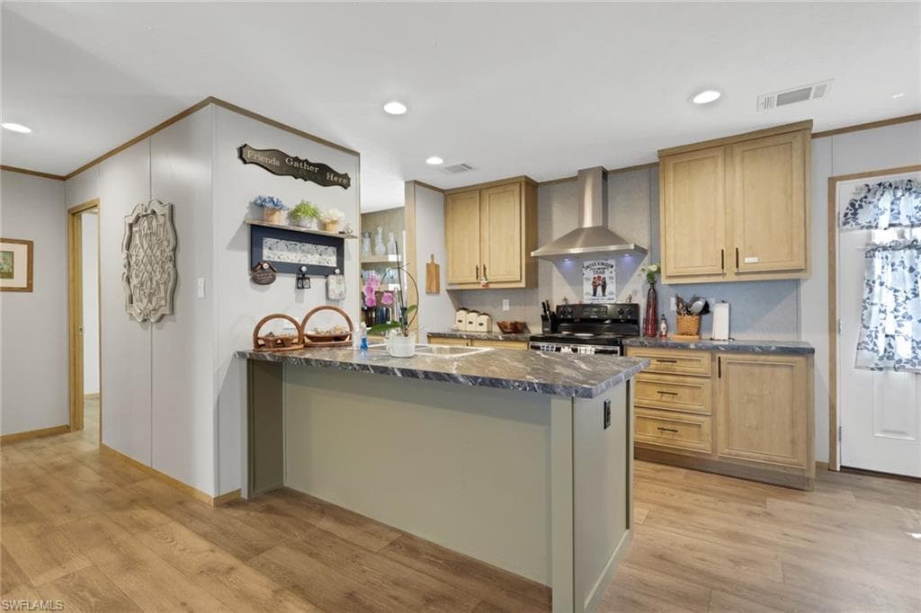 372 Santa Fe TRL photo 10 of 25