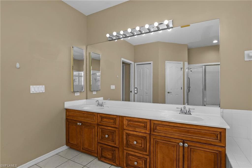 11082 LAKELAND CIR photo 22 of 36