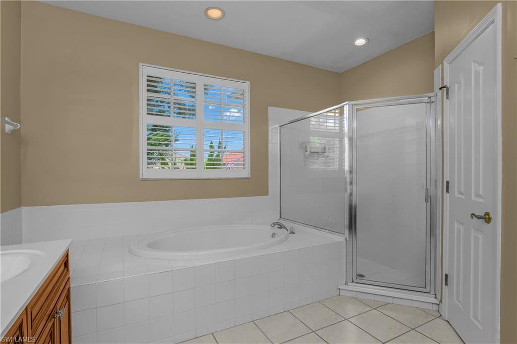 11082 LAKELAND CIR photo 21 of 36
