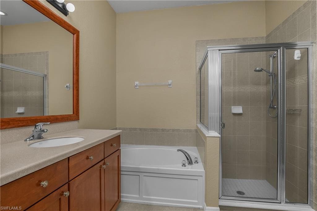 21048 Cosenza CT photo 21 of 43