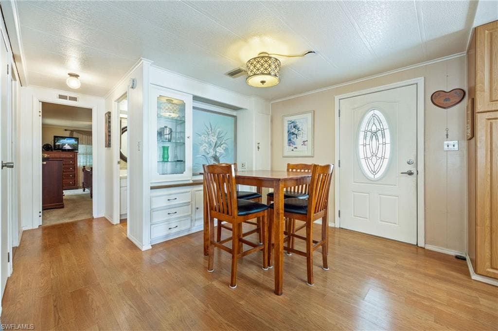 487 Jacklin LN photo 12 of 42