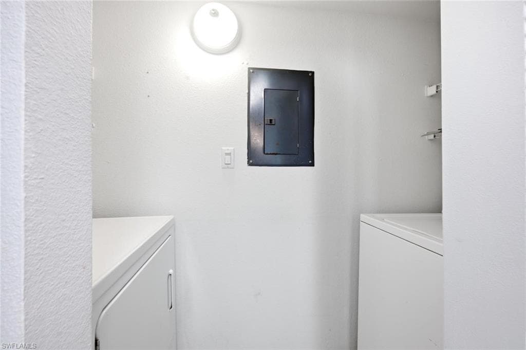 2106 Arbour Walk CIR 2911 photo 9 of 15