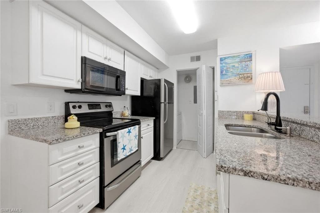 2106 Arbour Walk CIR 2911 photo 4 of 15
