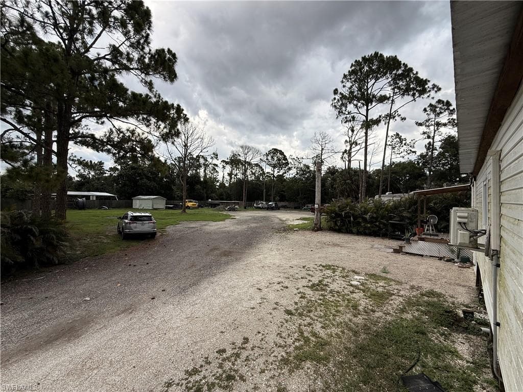 8219 Bartholomew DR photo 5 of 22