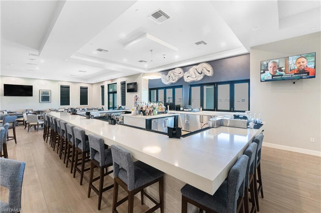 Club House Bar