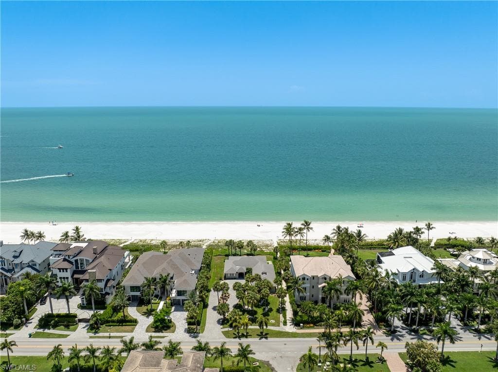 10173 Gulf Shore DR photo 6 of 26