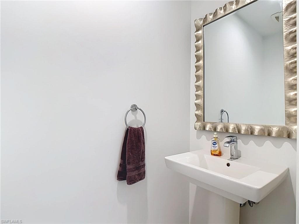 1115 Central AVE 247 photo 31 of 50