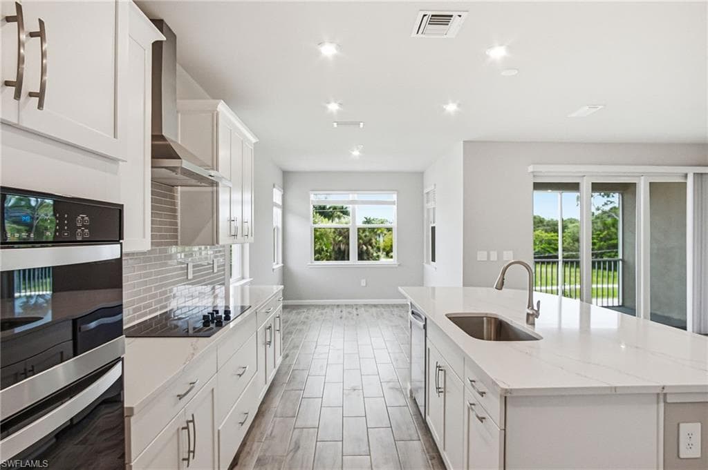 4646 Arboretum CIR 201 photo 12 of 31