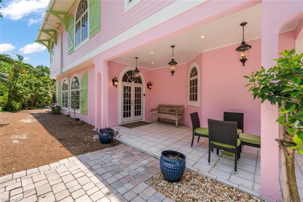 16785 Captiva DR photo 4 of 48