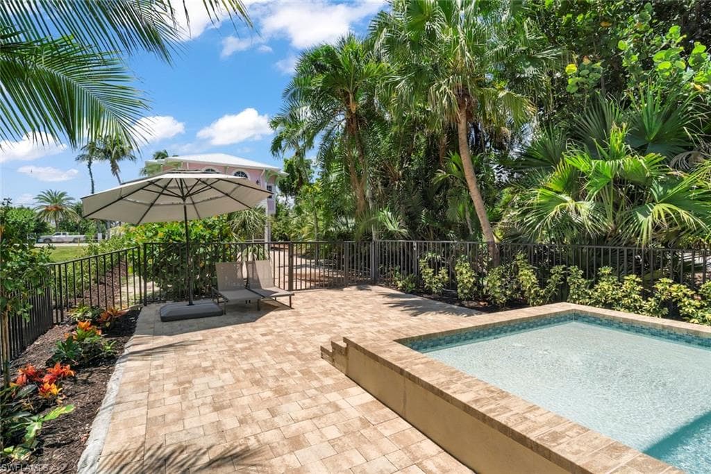 16785 Captiva DR photo 21 of 48