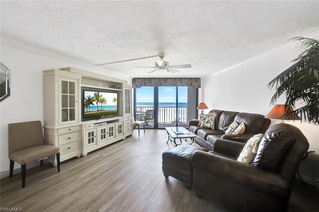 320 Seaview CT 804 photo 23 of 33