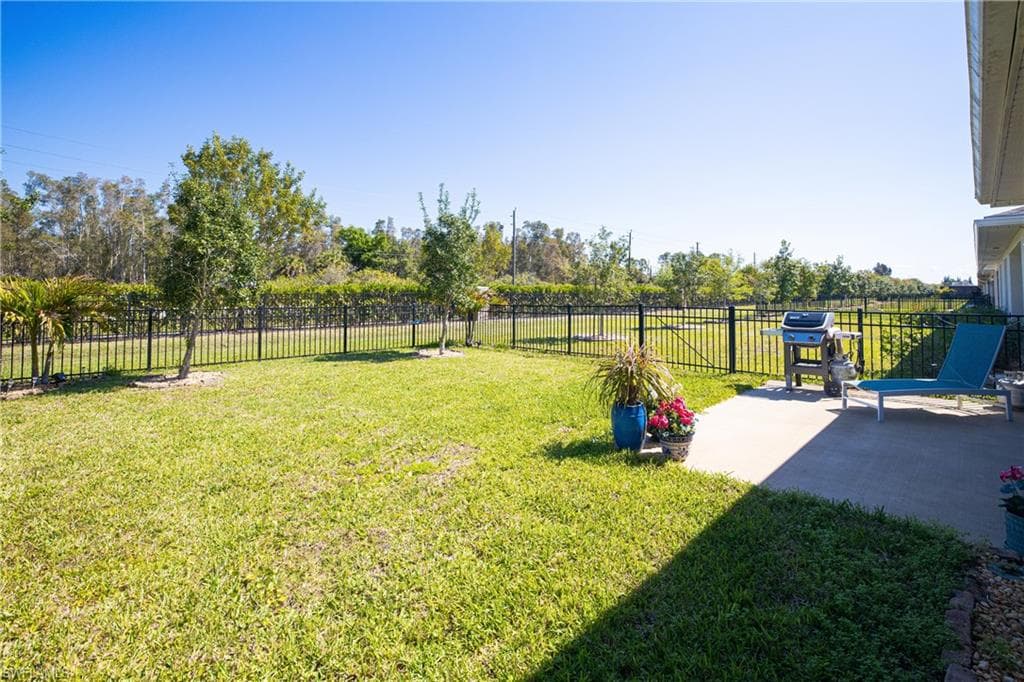 25104 E Lenox CIR photo 20 of 46