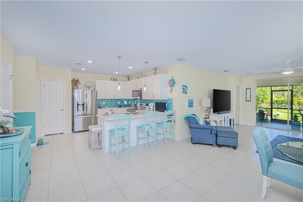 25104 E Lenox CIR photo 9 of 46