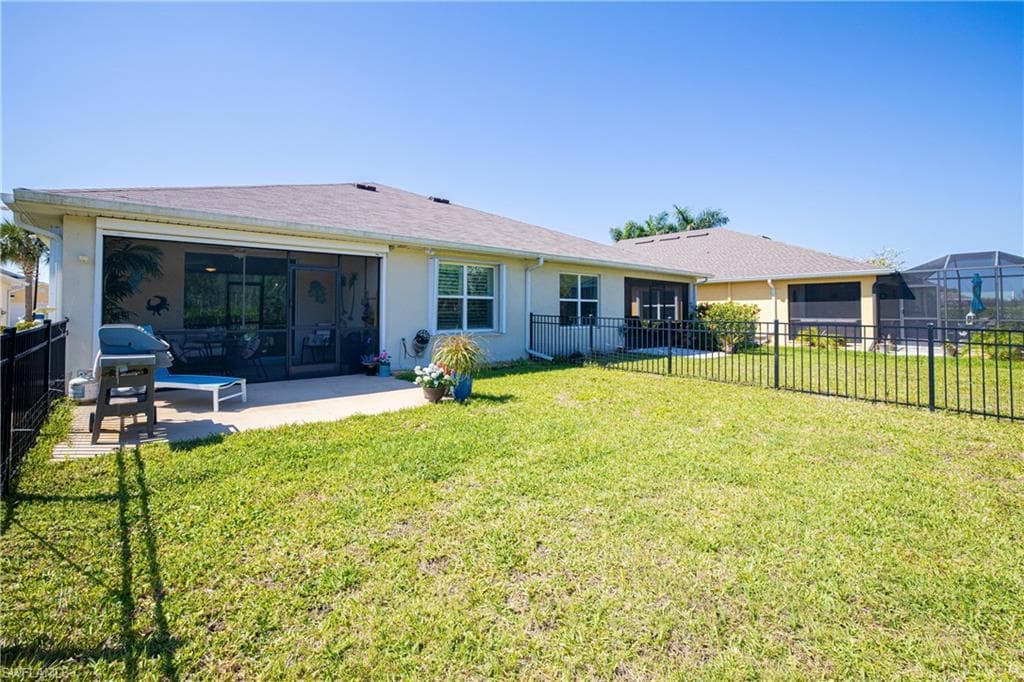 25104 E Lenox CIR photo 19 of 46