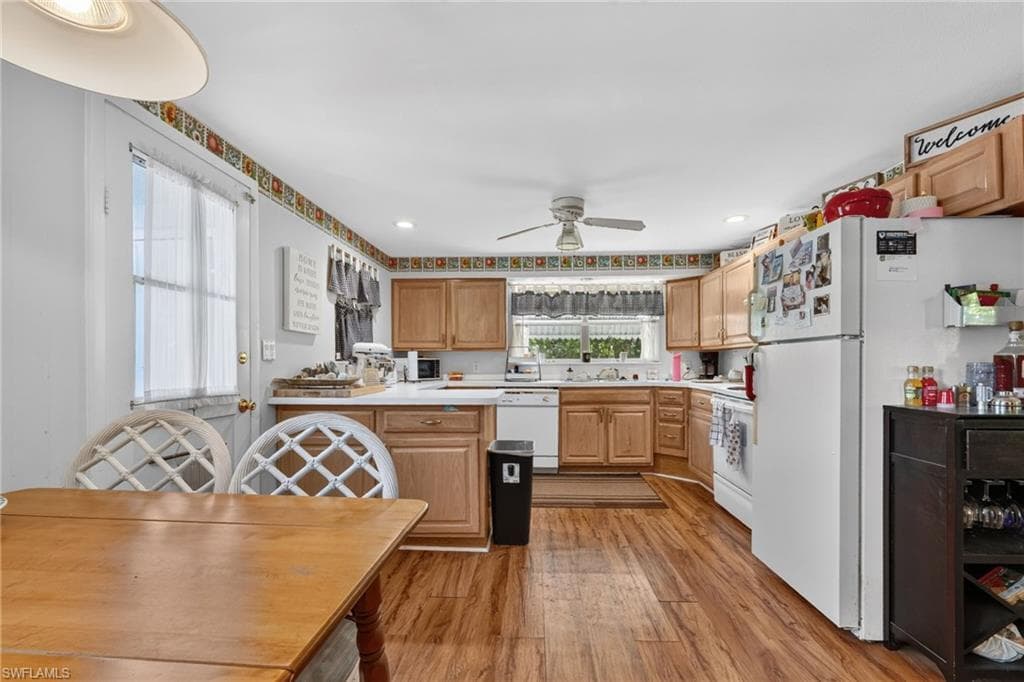 9044 Somerset LN photo 13 of 44