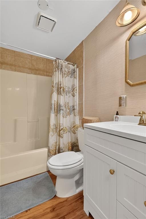 9044 Somerset LN photo 18 of 44