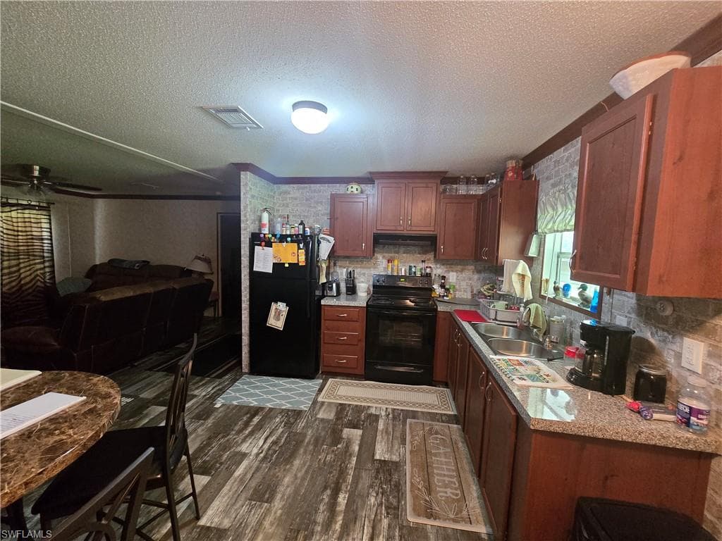 1163 Saddle LN photo 12 of 26