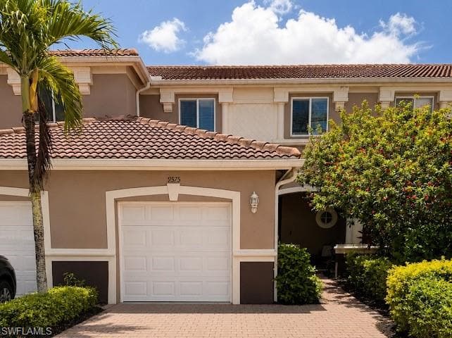 9575 Roundstone CIR photo 2 of 40