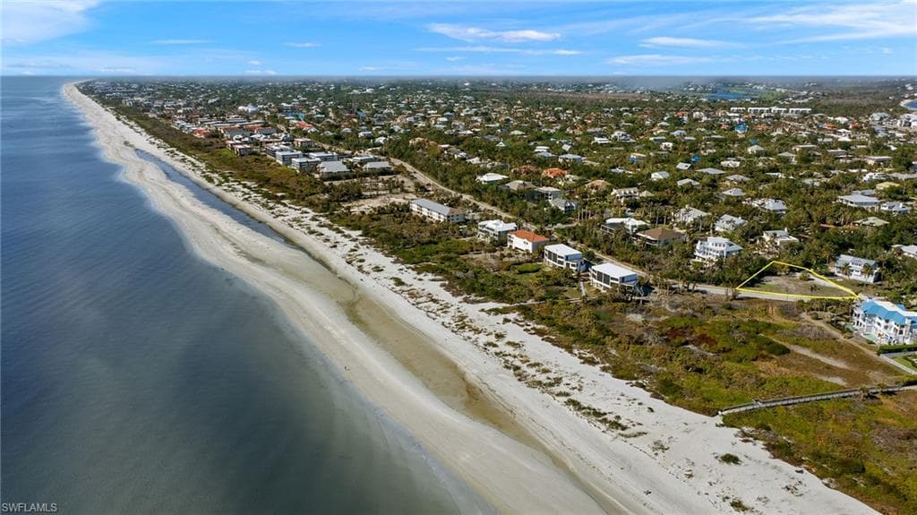 Bird's eye view of unending shoreline