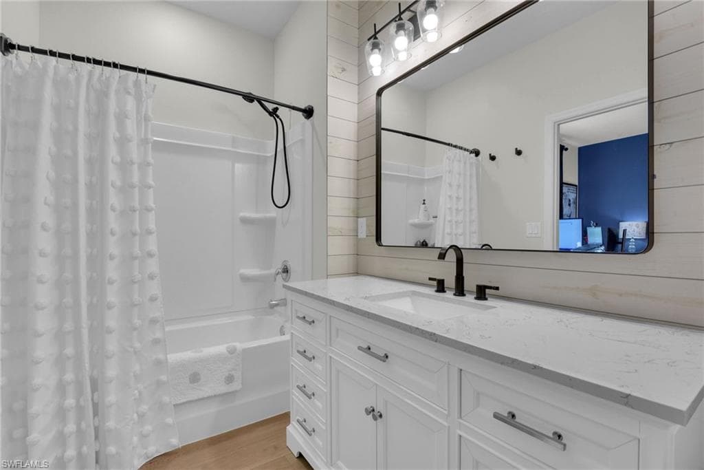 Master Suite Bath