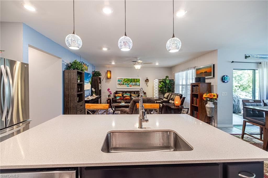10795 Marlberry WAY photo 5 of 32
