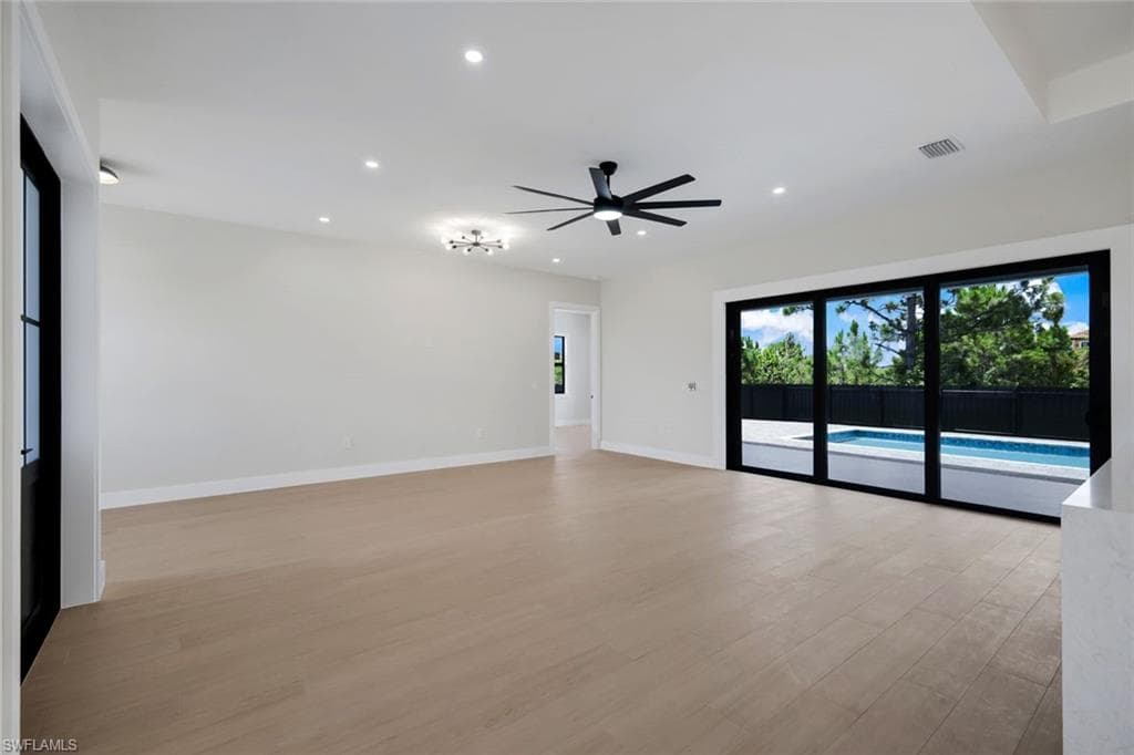 15029 Acorn CIR photo 11 of 38