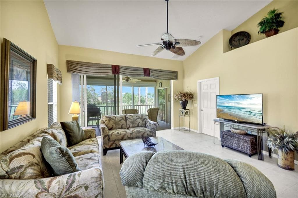 20101 Seagrove ST 705 photo 6 of 35
