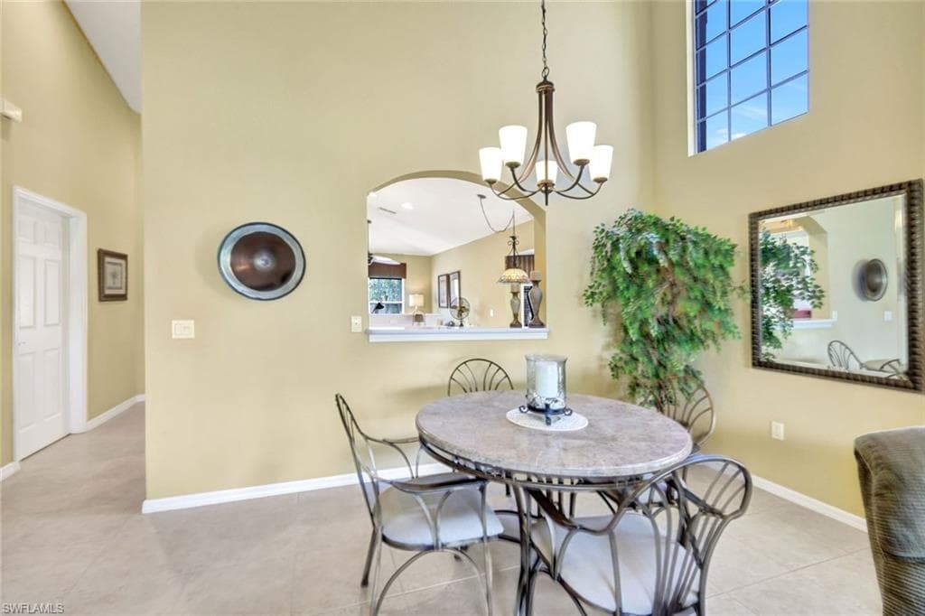20101 Seagrove ST 705 photo 12 of 35
