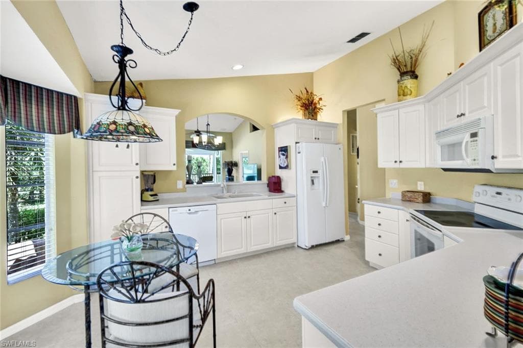 20101 Seagrove ST 705 photo 7 of 35