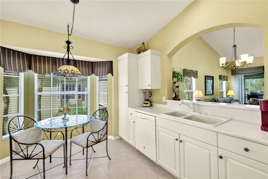 20101 Seagrove ST 705 photo 10 of 35