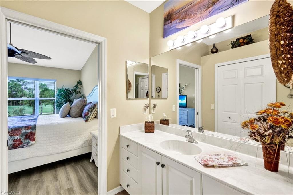 20101 Seagrove ST 705 photo 18 of 35