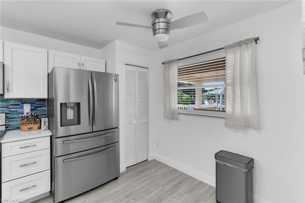 653 Squire CIR 201 photo 4 of 28