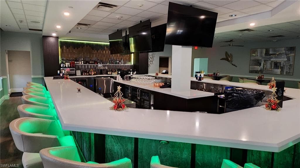 Nest Lounge