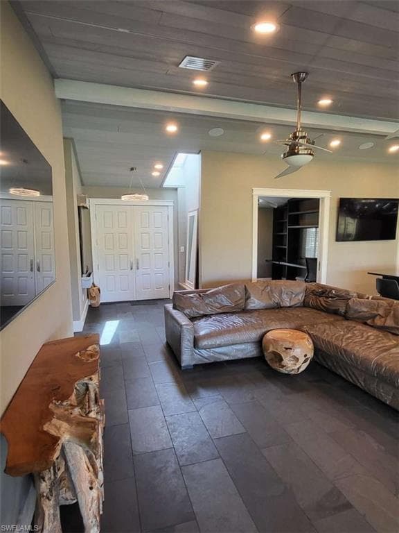 2257 Regal WAY photo 17 of 20