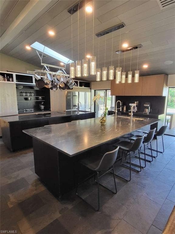2257 Regal WAY photo 5 of 20