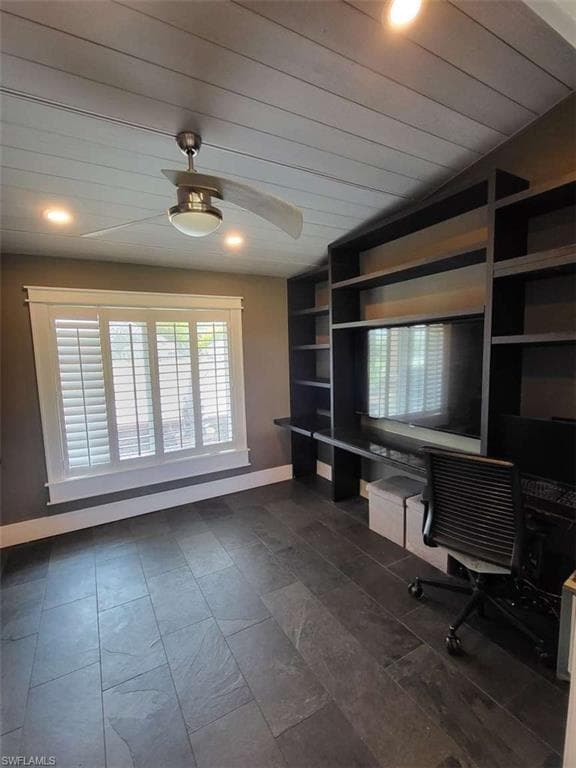 2257 Regal WAY photo 14 of 20