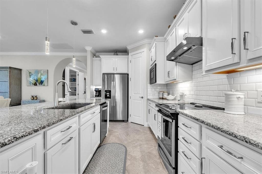 3135 Walnut Grove LN photo 15 of 50
