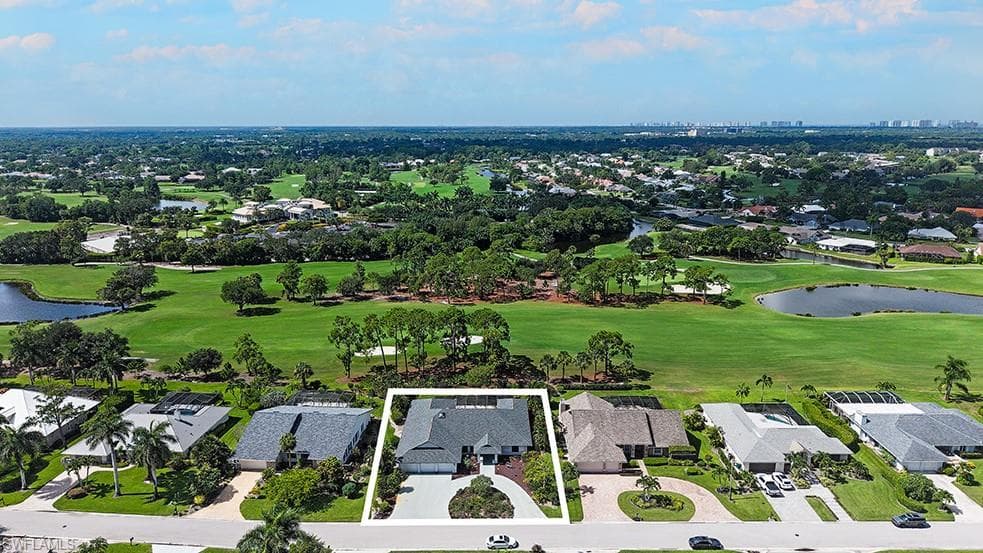 Aerial photo looking south over Imperial Golf Course