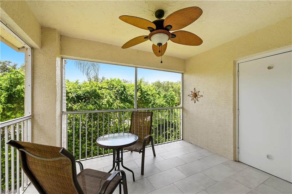 6605 Huntington Lakes CIR 203 photo 6 of 20