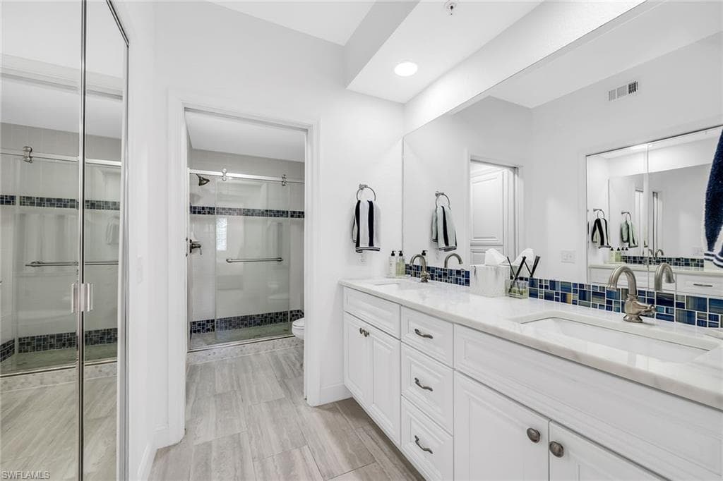 7671 Pebble Creek CIR 105 photo 20 of 46