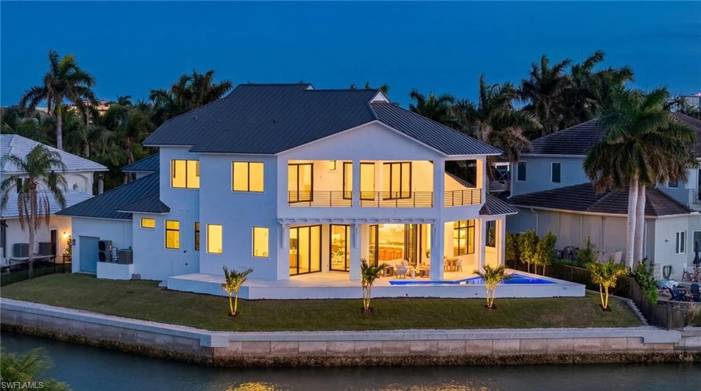 720 Hull CT photo 2 of 50
